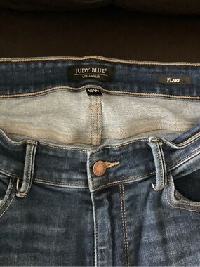 Judy Blue Medium Wash Flare Jeans